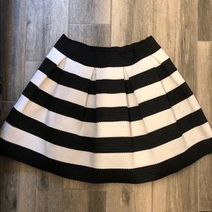 Express | Black & White Party Skirt | Large